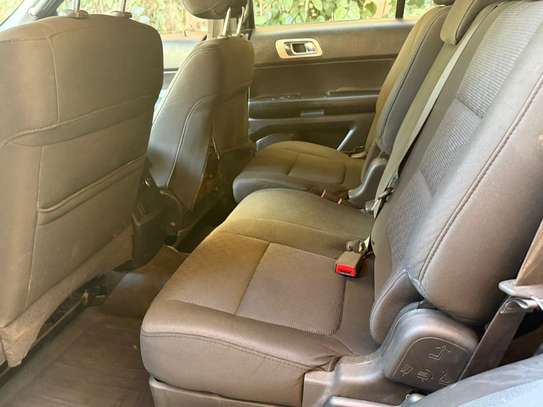 Ford explorer v6 Anne 2014 image 6