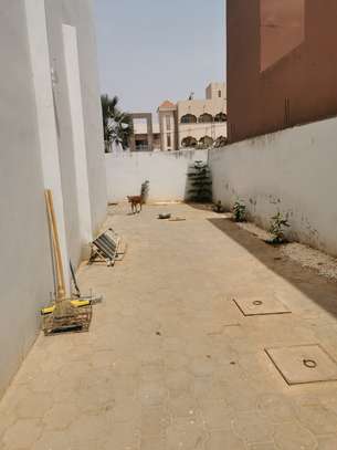 Villa de 300m2 a Thies image 12