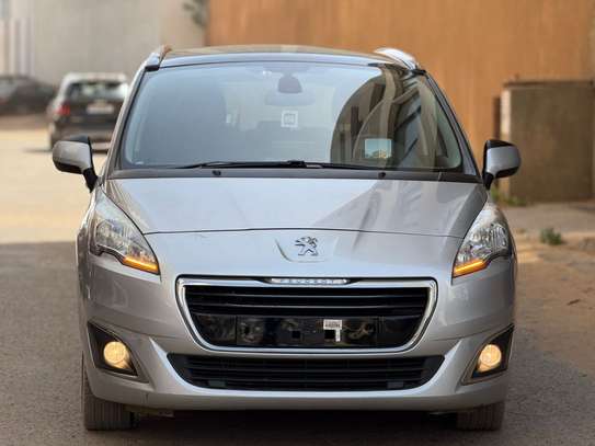 Peugeot 5008 7 places image 11