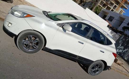 HYUNDAI TUCSON 2011 image 4