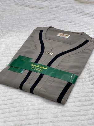 Dialaba vip courtes manches sans pantalon image 1
