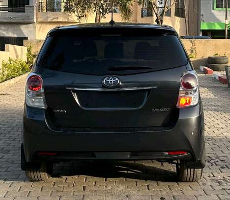 Toyota verso2016 image 2