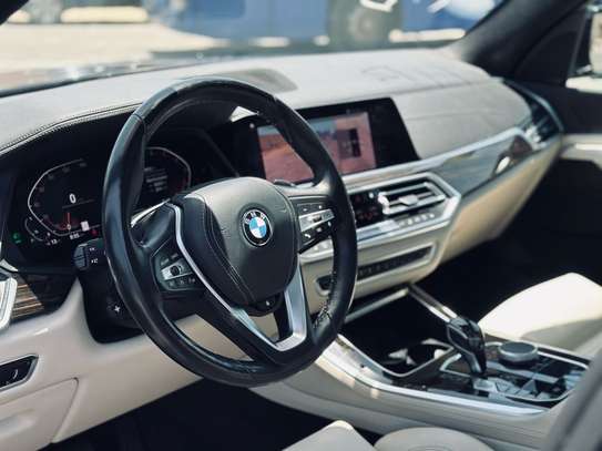 Bmw x5 2021 image 7