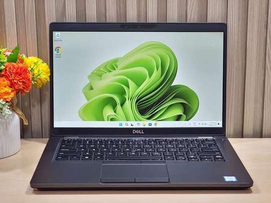 Dell Latitude 5400 image 2