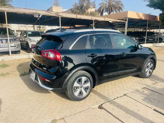KIA NIRO HYBRIDE 2018 image 4