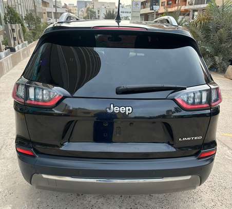 Jeep Cherokee 2019 image 13