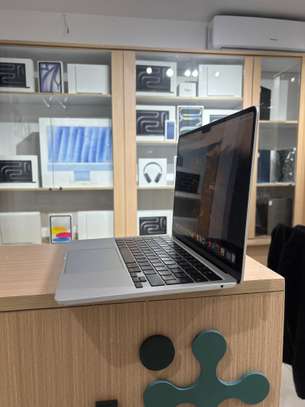 MacBook Air 2024 13 Pouces - M3 | 8GB RAM | 256 image 5