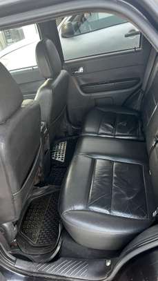 Location Ford Escape 20 000 frs/jour image 3