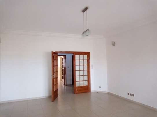Joli Appartement F4 RDC sur la Corniche des Almadies image 9