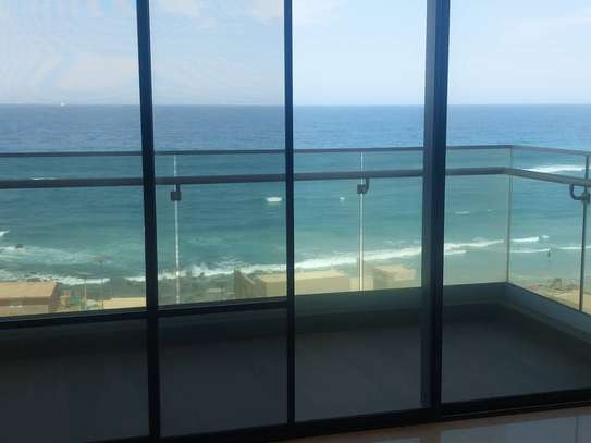 Une vue splendide sur mer image 3