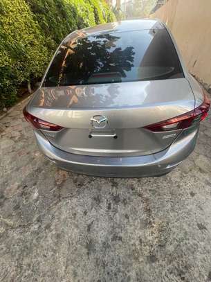 MAZDA 3 2016 image 1