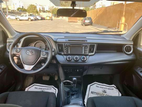 TOYOTA Rav4 2017 image 5