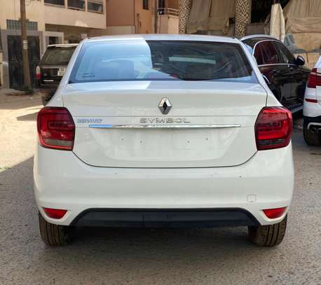 Renault Symbol 2021 image 9