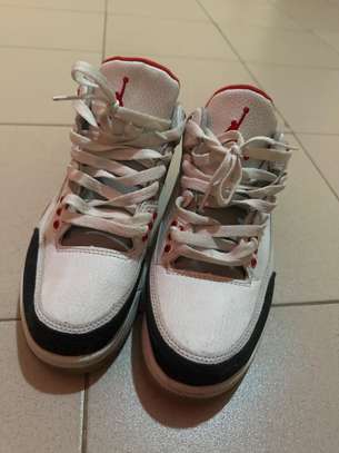 Vente de chaussures image 3