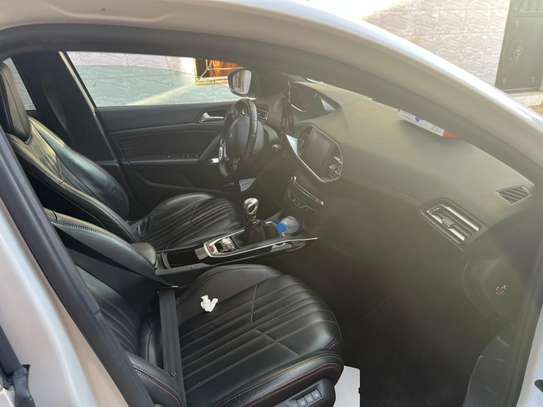 Peugeot 308 Gt-Line image 12
