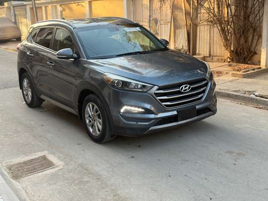 Hyundai Tucson 2.0 image 7