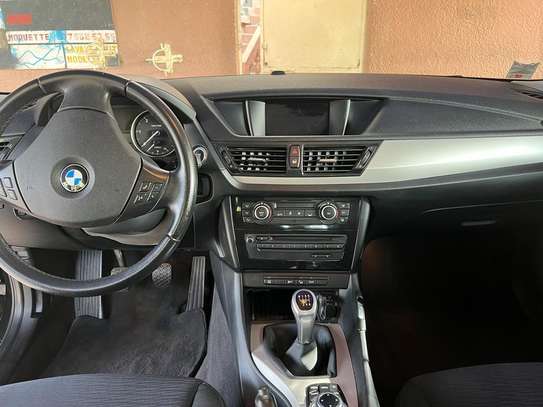 BMW X1 2015 manual-shift. image 6
