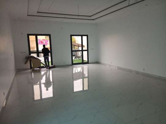 VILLA À LOUER – THIÈS image 4