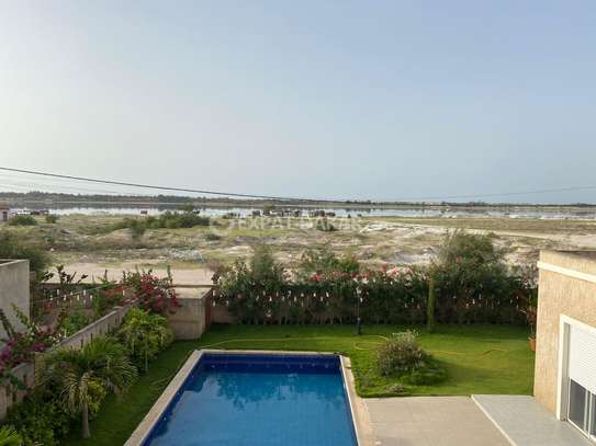 Villa de 500m2 à louer au lac rose image 7