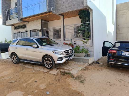 Mercedes GLE 250d image 1