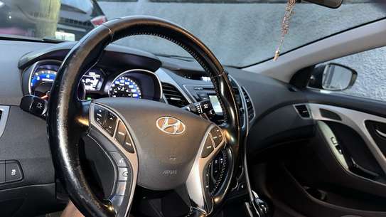Hyundai Elantra 2016 A LOUER image 3