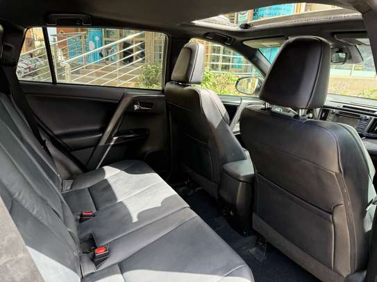 Toyota Rav4 2018 image 12