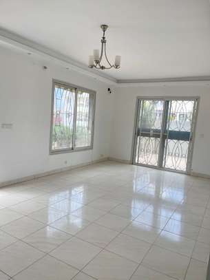 APPARTEMENT À LOUER SCAT URBAM image 1