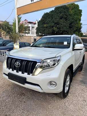 Toyota Land Cruiser Prado image 1
