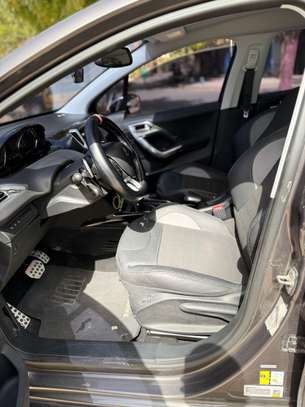 TOYOTA C-HR ANNÉE 2020 image 6
