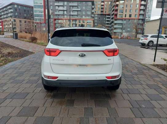 KIA SPORTAGE image 5