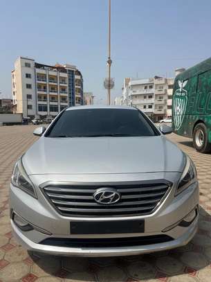 Hyundai sonata image 1