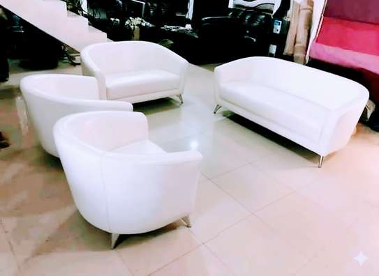 Canape 7 places + 1 tape à bon état image 3