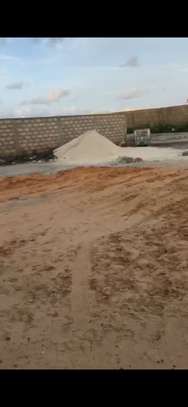 TERRAIN A VENDRE ALMADIE BOA image 2