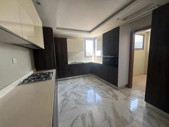 Penthouss à louer corniche fan résidence 4 chambre image 3