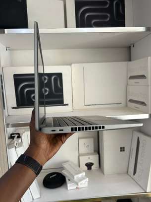 Dell Latitude 5550 - Intel Ultra 7 | 32GB RAM | 512 image 4