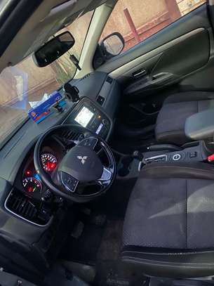 Mitsubishi Outlander  2016 image 12