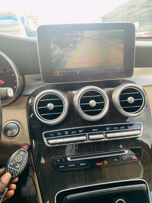 Mervedes glc300 2017 image 8
