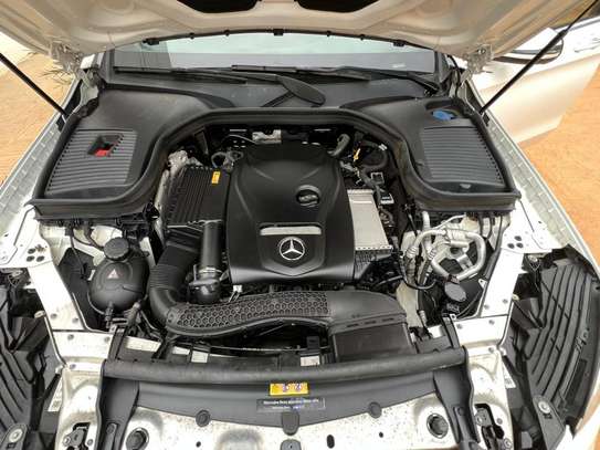 GLC300MATIC image 3