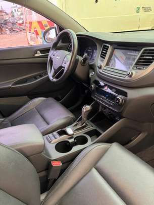 Hyundai Tucson image 4
