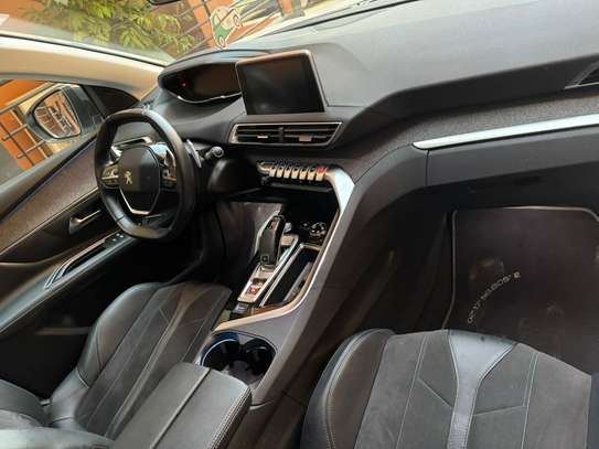 Peugeot 3008 2020 image 9