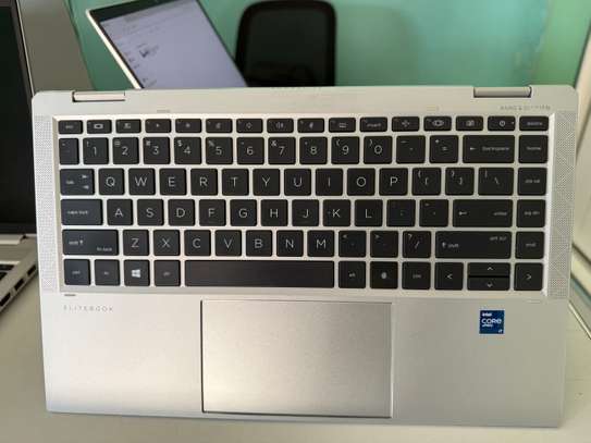 Hp elitebook 1030 G7 core i7 image 2