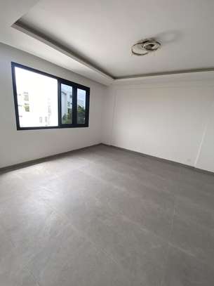Appartement f6 à louer à la cité africaine image 11