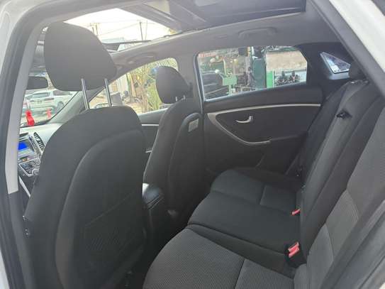 Hyundai Elantra GT 2017 image 9