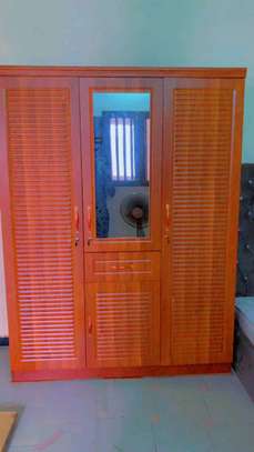 Armoire 3 portes image 7