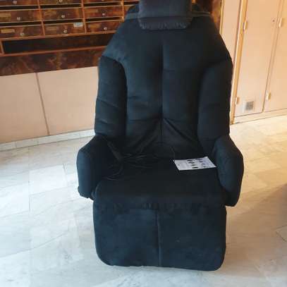 Fauteuil médical electrique image 1