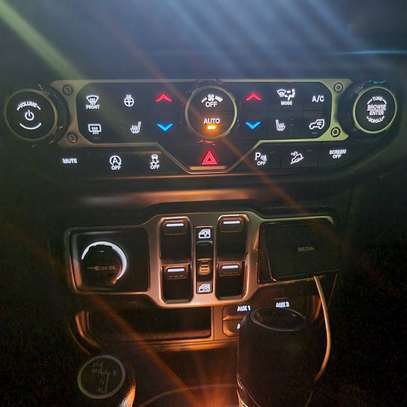 Unlimited Sport Wrangler image 9