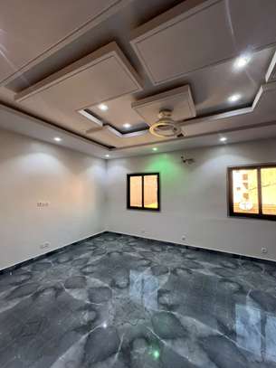 2 Chambres salon à louer à Ngor extension image 2