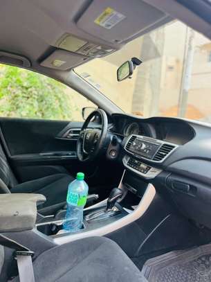 Honda Accrod image 5
