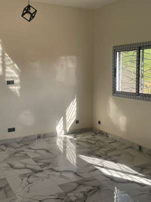 Villa à louer à Saint-Louis NGALLELE image 2