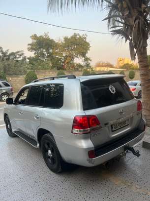 Toyota LAND cruiser v6 2009 image 14